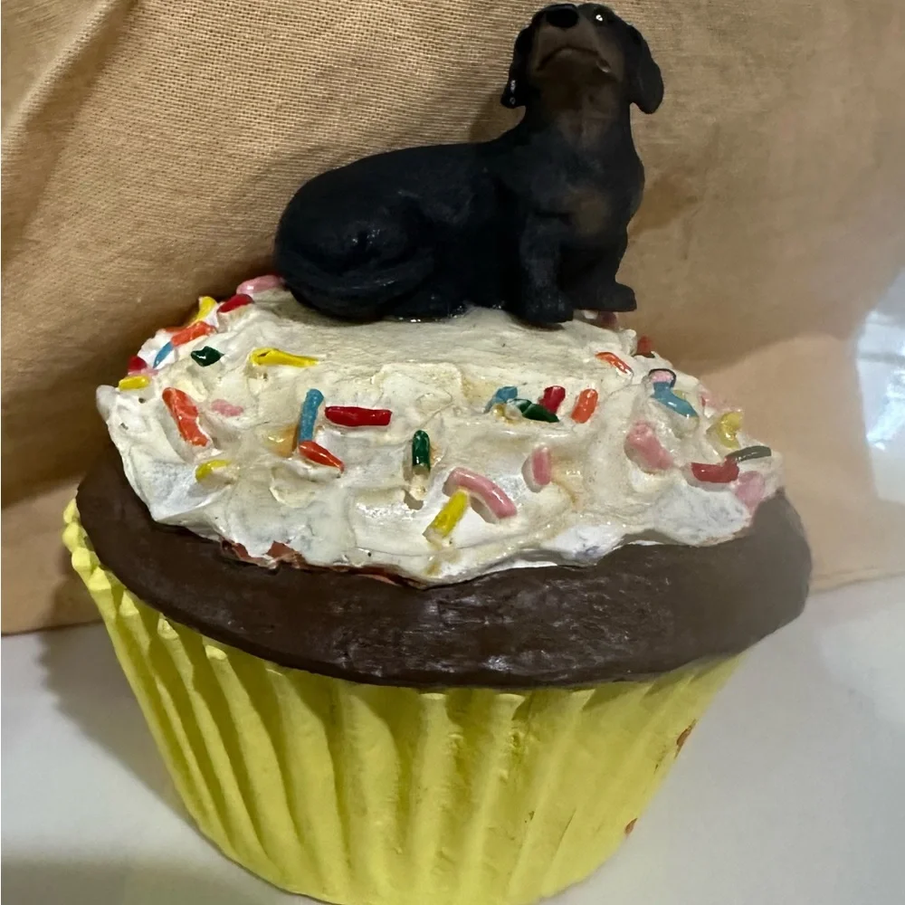 Cupcake Figurine with Dachshund Topper - Picture 2 of 4